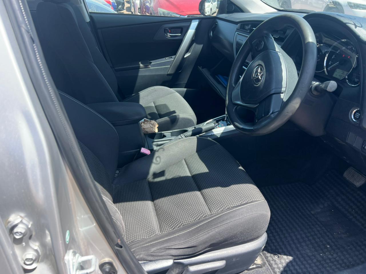 Toyota Auris 2012