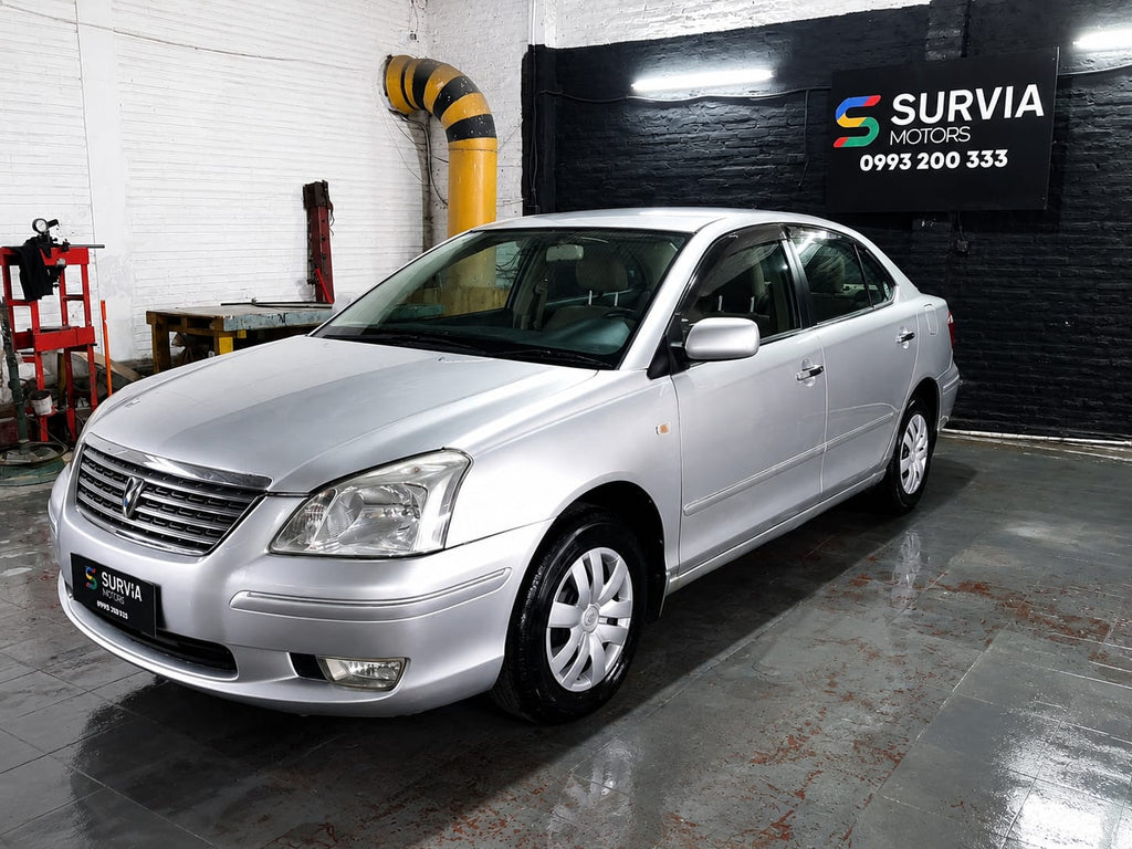 TOYOTA PREMIO 2004