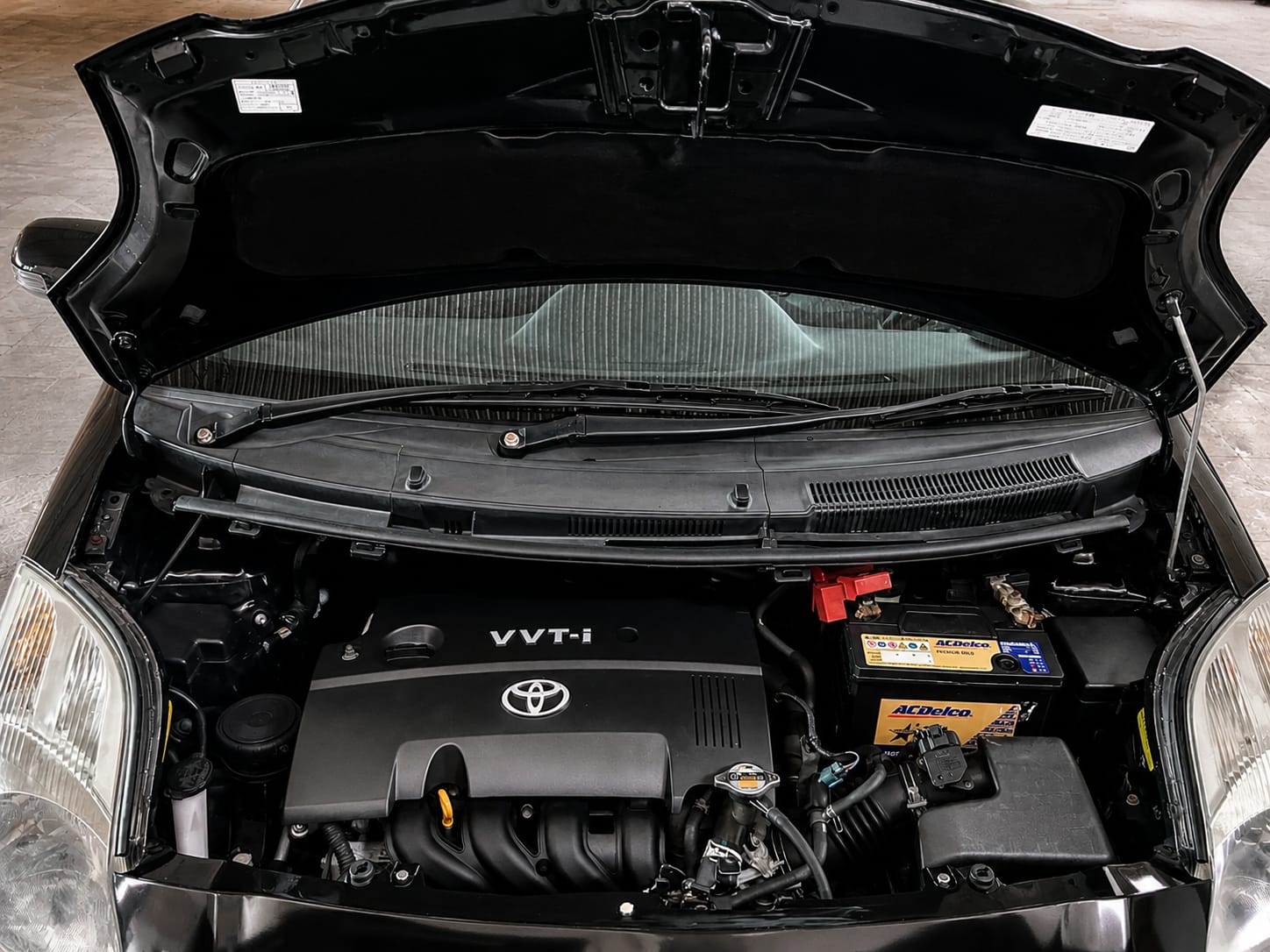 🚗✨ TOYOTA VITZ 2009