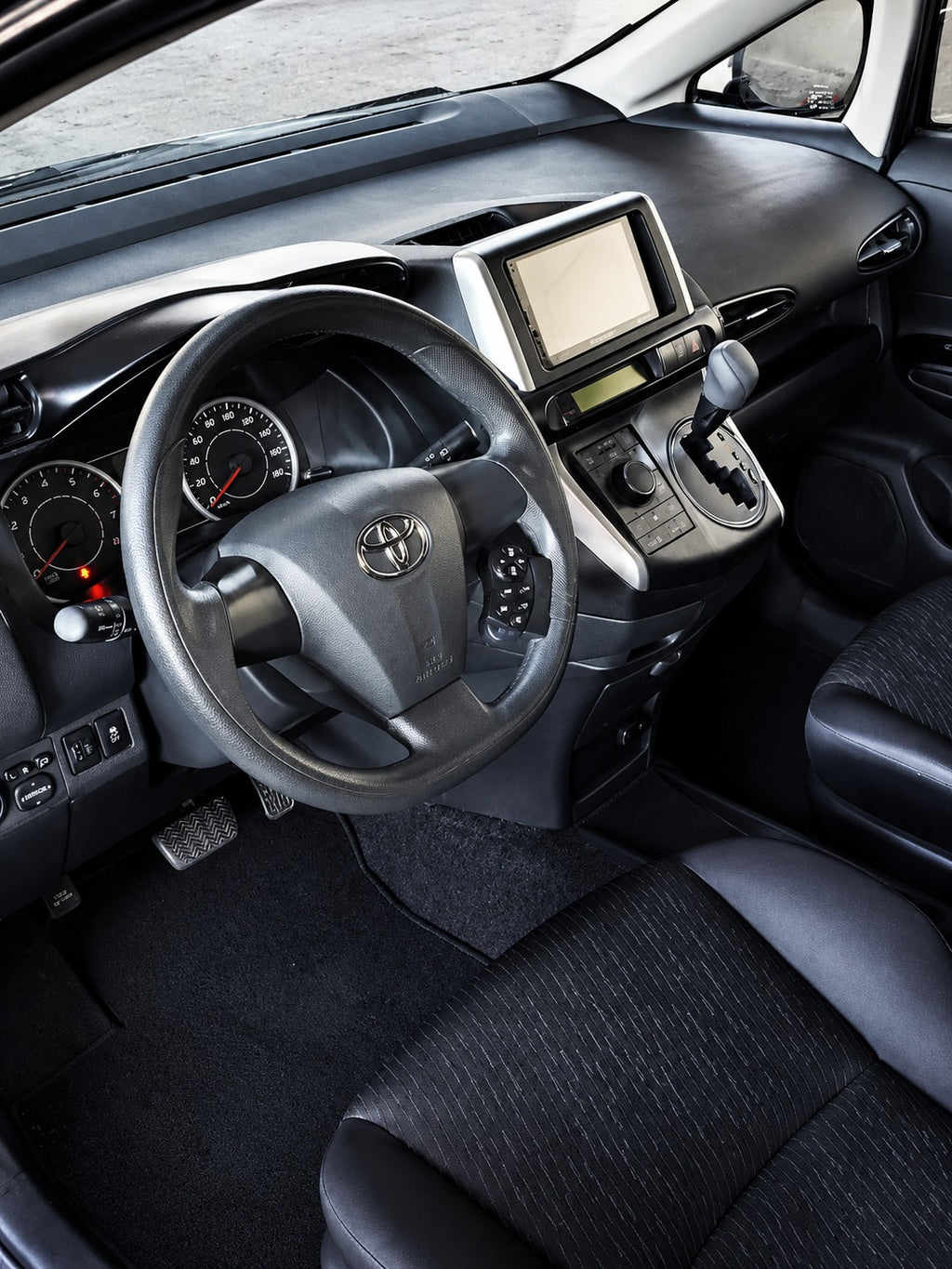 TOYOTA WISH 2009