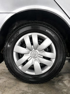 TOYOTA PREMIO 2004