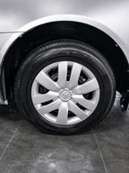 TOYOTA PREMIO 2004