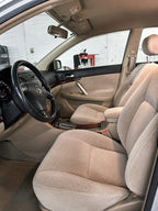 TOYOTA PREMIO 2004