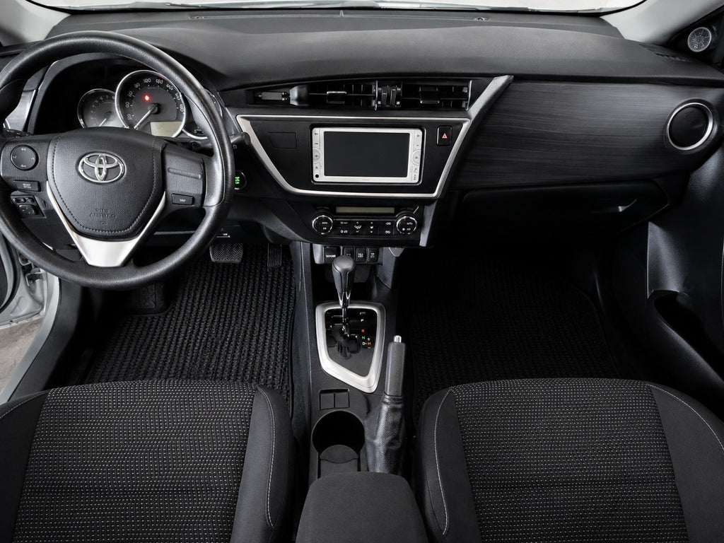 TOYOTA NEW AURIS 2012