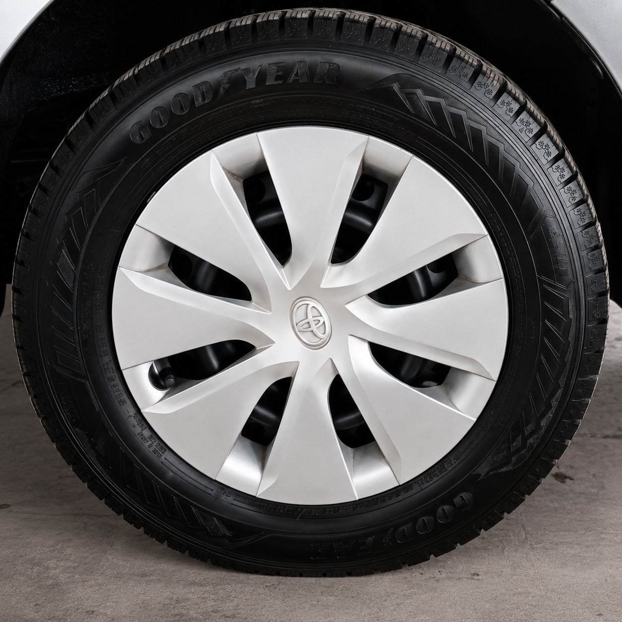 TOYOTA NEW AURIS 2012